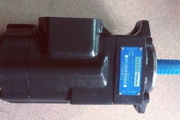 T7DDS-B42-B22-1R00-A1M0，T7DD-B42-B22-1R00-A1M0丹尼遜葉片泵型號說明及安裝尺寸